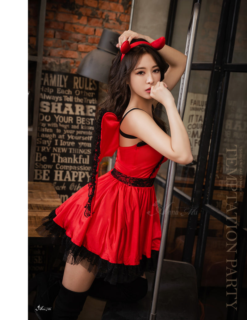 Lingeriecats Halloween Sexy Cute Hot Red Devil Demon 4-Pieces Costume For Girl - with Wings - LingerieCats